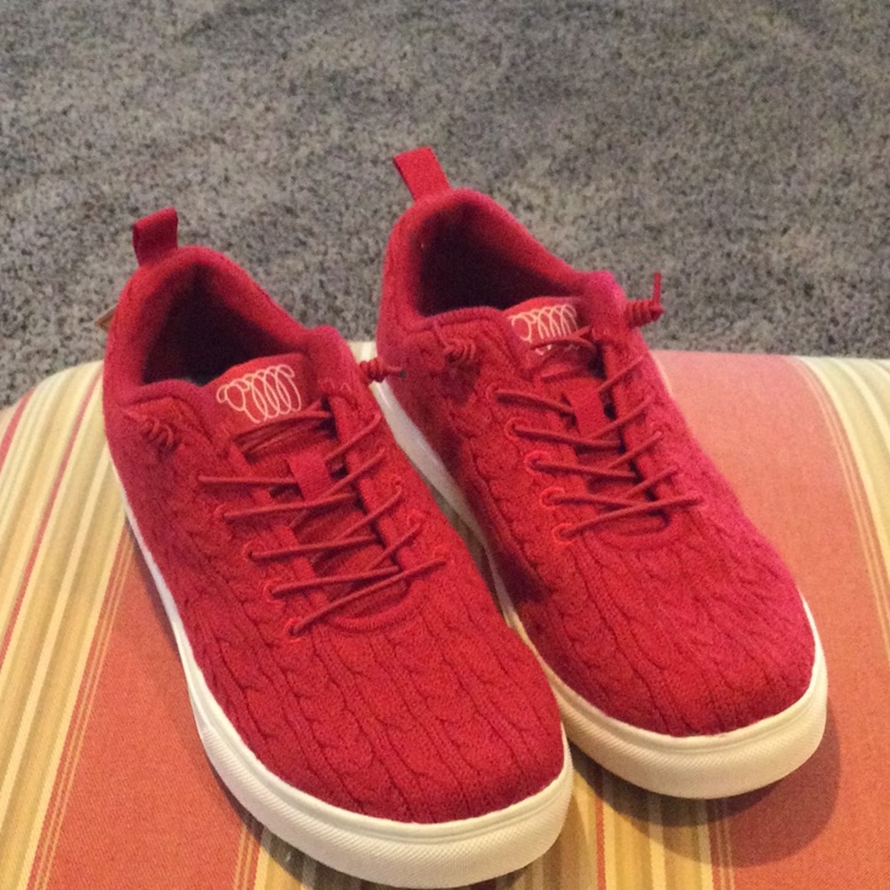 NWT Woolloomooloo Red Wool Sneaker